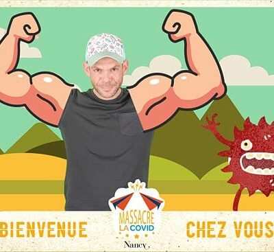 Homme avec des gros biceps