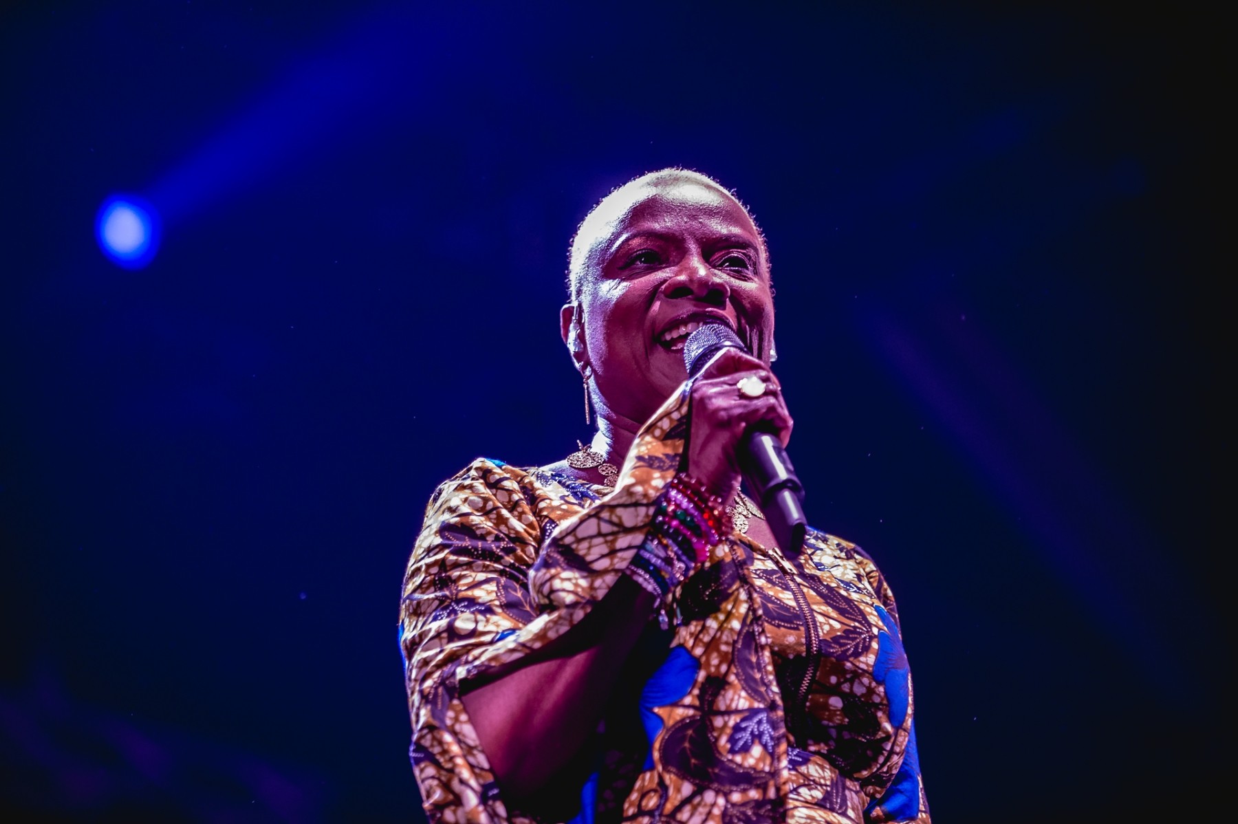 021-Angelique-KIDJO-Vincent-Zobler