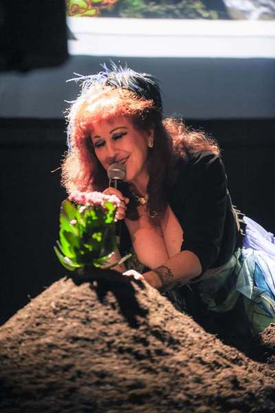 ANNIE-SPRINKLE-6