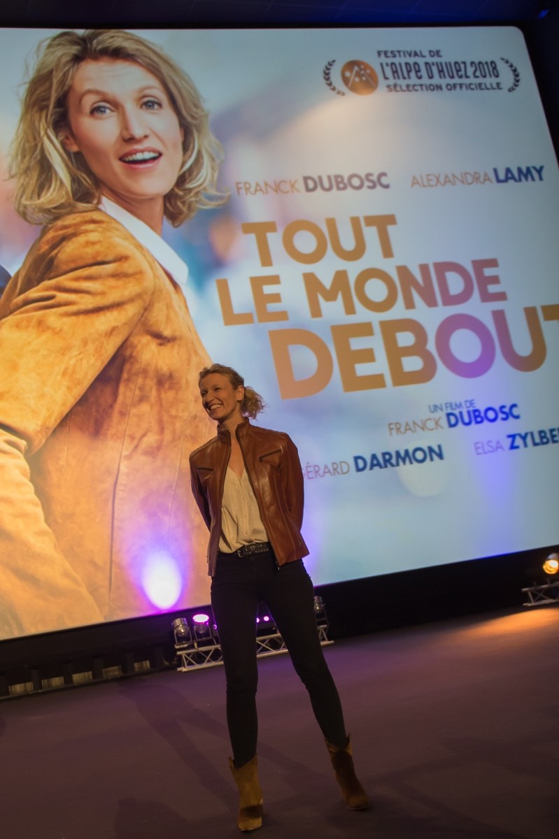 Tout le monde debout