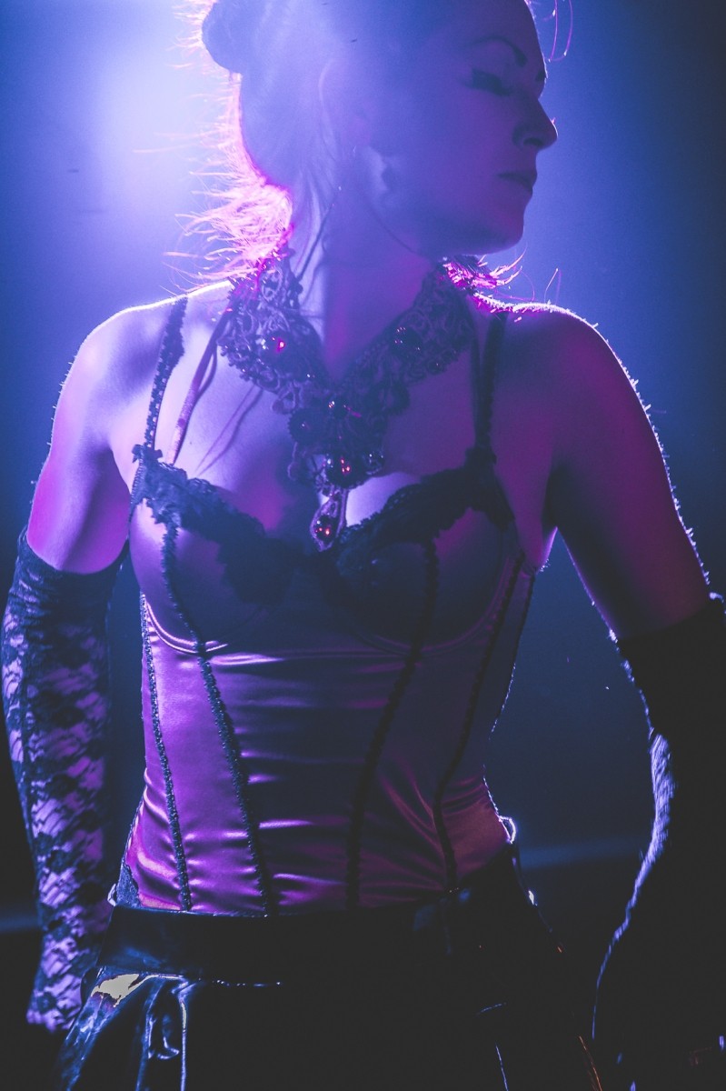 Web-Cabaret-rouge-2013-6