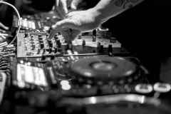 Web-DJ-Sneak-4