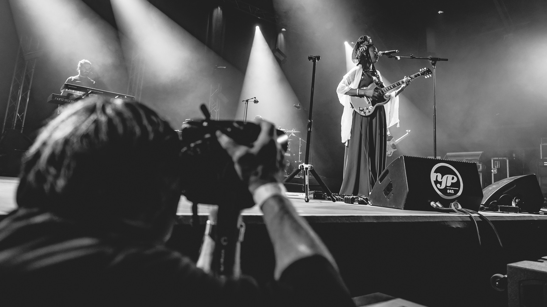 FATOUMATA DIAWARA | Vincent Zobler - Photographe