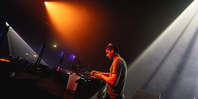 Soirée Carte Blanche Prod. - Julian Jeweil