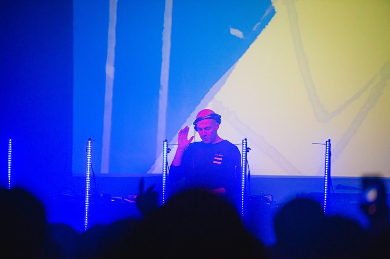 Soirée Carte Blanche Prod. - Julian Jeweil