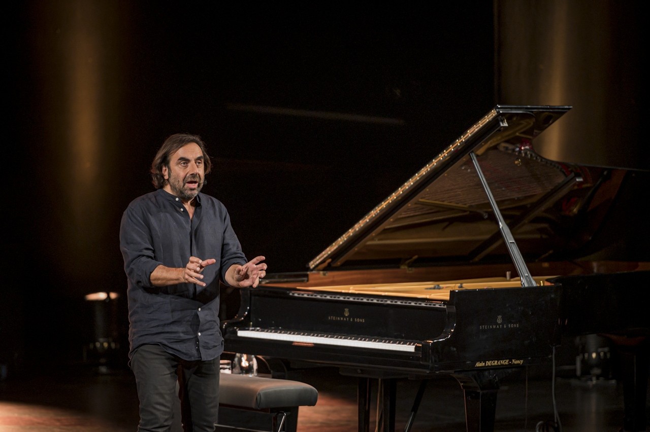 André Manoukian