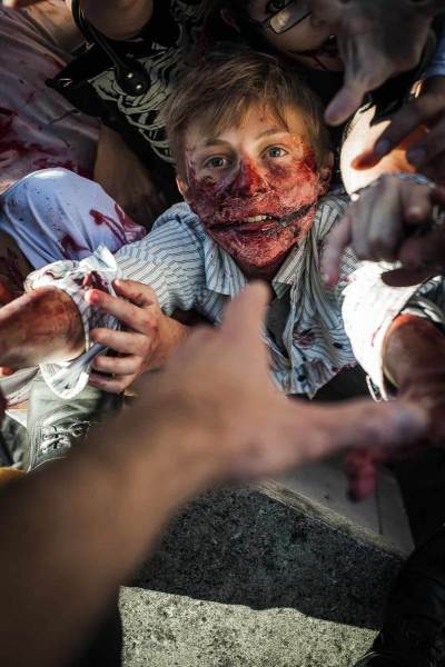 ZombieWalk8