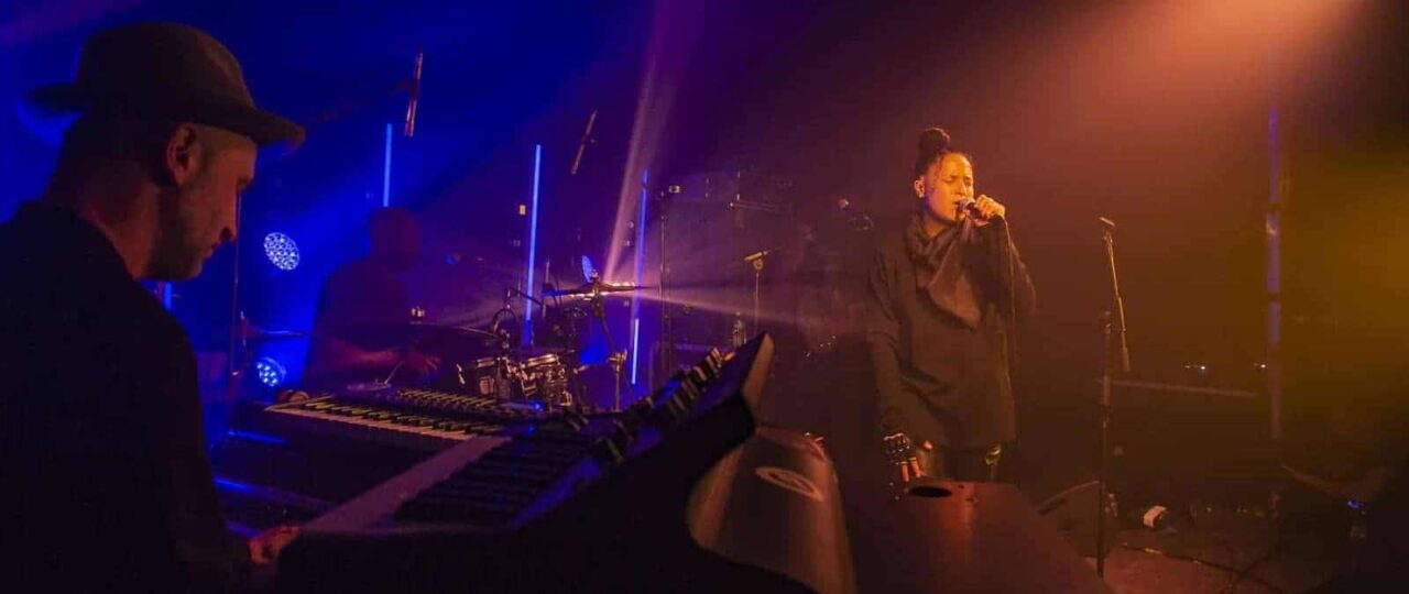 FATIMA & THE EGLO LIVE BAND | LIVE NJP