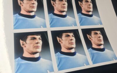 Six portraits d'homme aux oreilles pointues.