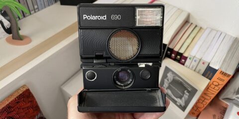 polaroid slr 690