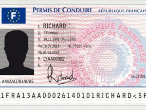 Permis de conduire français, format carte d'identité.