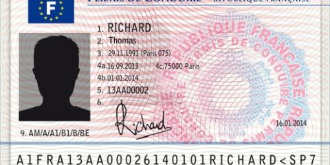 Permis de conduire français, format carte d'identité.