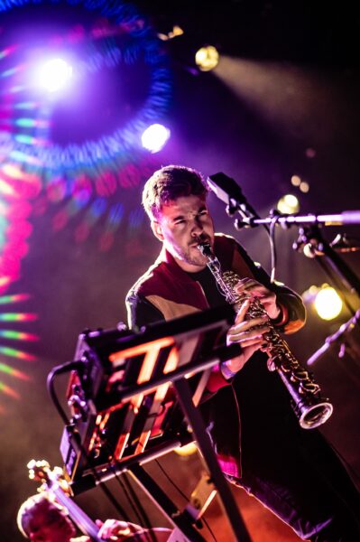 Hugo Diaz Quartet en concert, photo réalisée par Vincent Zobler : image capturant l’émotion et l’harmonie du groupe, idéale pour promouvoir la scène jazz et les événements musicaux live.