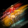 Musicienne jouant de la batterie sur scène colorée.
