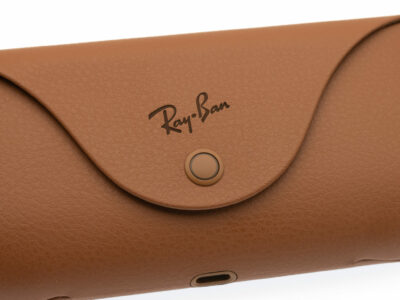 Étui marron pour lunettes Ray-Ban plié