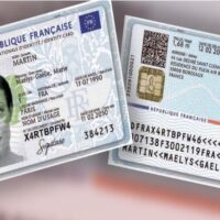 Gros plan sur une carte d'identité ou un passeport biométrique avec puce électronique et photo d'identité Vincent Zobler.