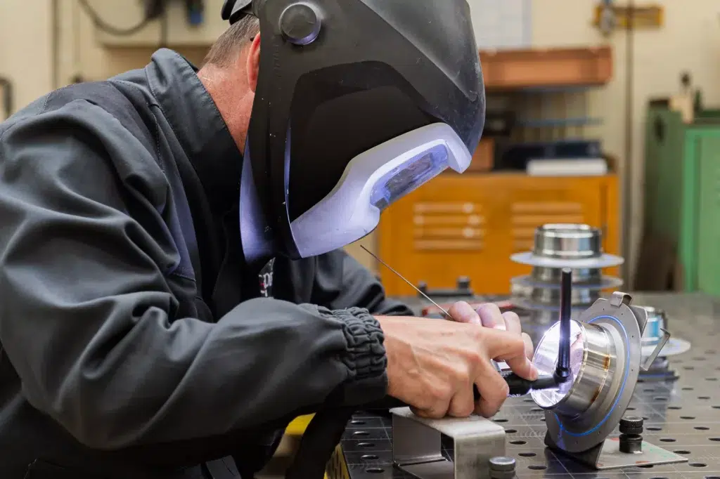 Infrastructure de transport et quais de chargement pour la logistique.