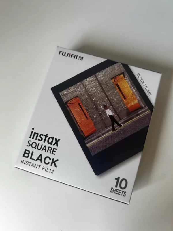 Boîte de film instantané Fujifilm Instax Square Black 10 feuilles