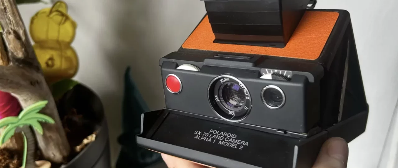 Polaroid SX-70 : Icône photographique