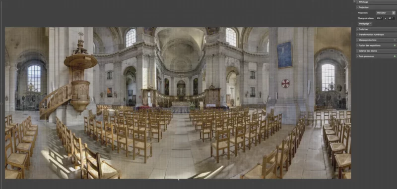Vue panoramique d'un intérieur d'église dans un logiciel d'édition.