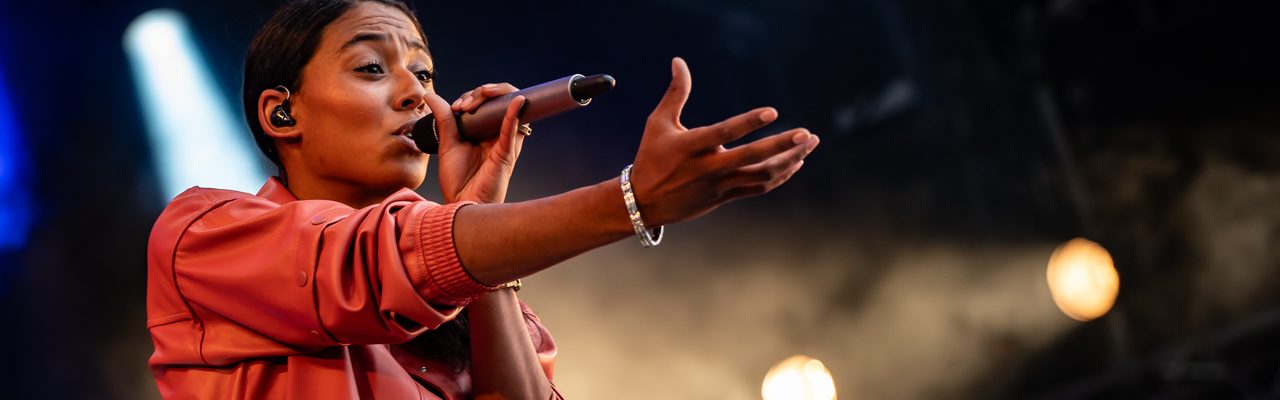 Laeti en concert durant le festival Jardin du Michel 2022