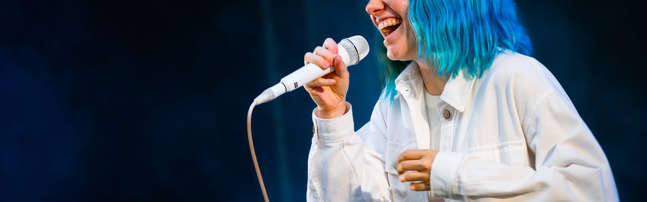 Madeleine en concert durant le festival Jardin du Michel 2022